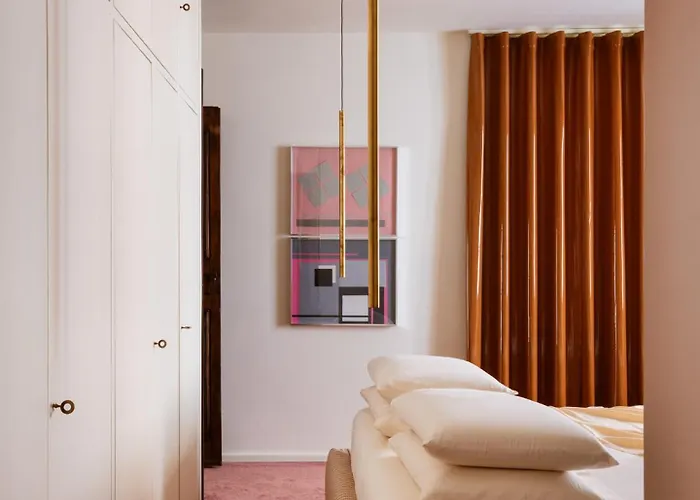 House Of Allora 4*