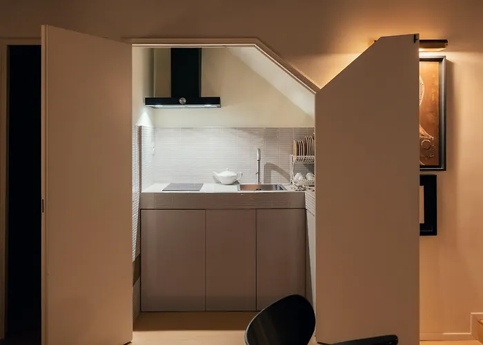 House Of Allora 4*