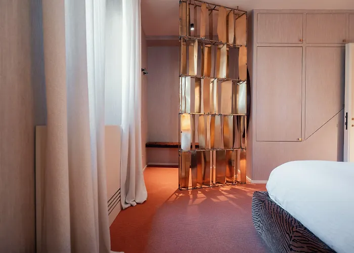 House Of Allora 4*